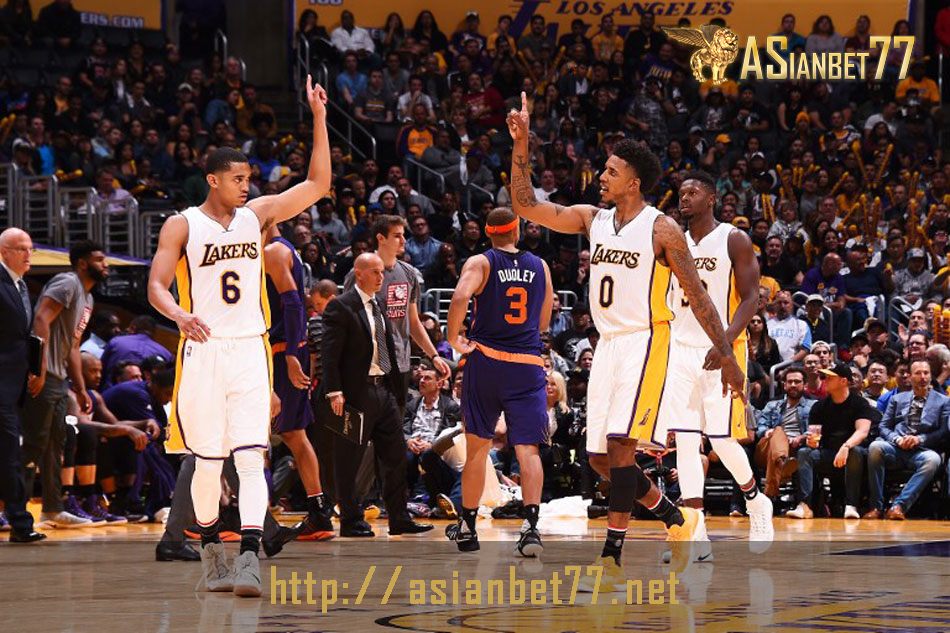 LA Lakers sukses melawan Suns di Staples Center